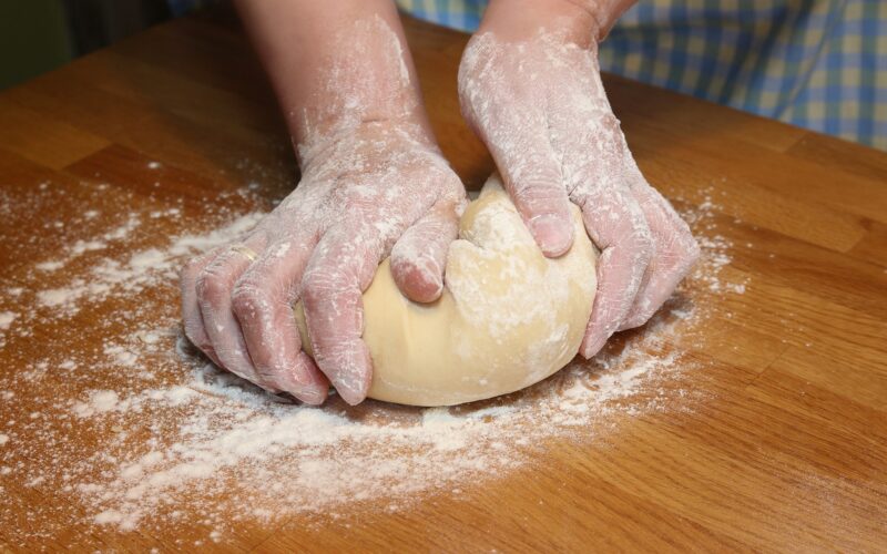 Jak jednoduše připravit těsto na pizzu jako z pizzerie (2)PREMIUM 