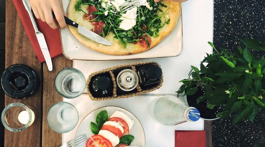 Haben Sie keine Lust, Pizza zu backen? Probieren Sie dieses PizzarezeptPREMIUM 