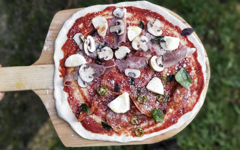 Pečení pizzy venku pomalu končí. Co bude dál s pizzaguru.cz?