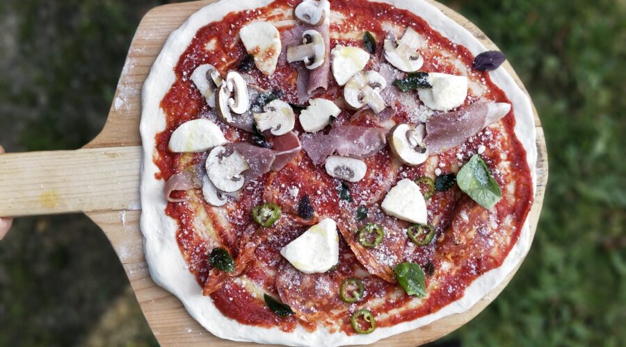 Pečení pizzy venku pomalu končí. Co bude dál s pizzaguru.cz?