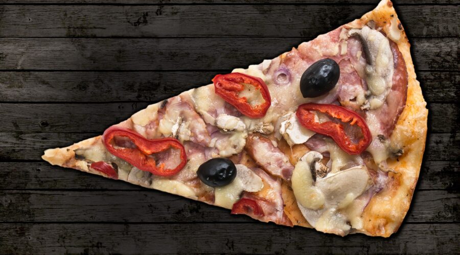 Nejšílenější výmysly českých pizzerií. Vážně tohle český zákazník chce?