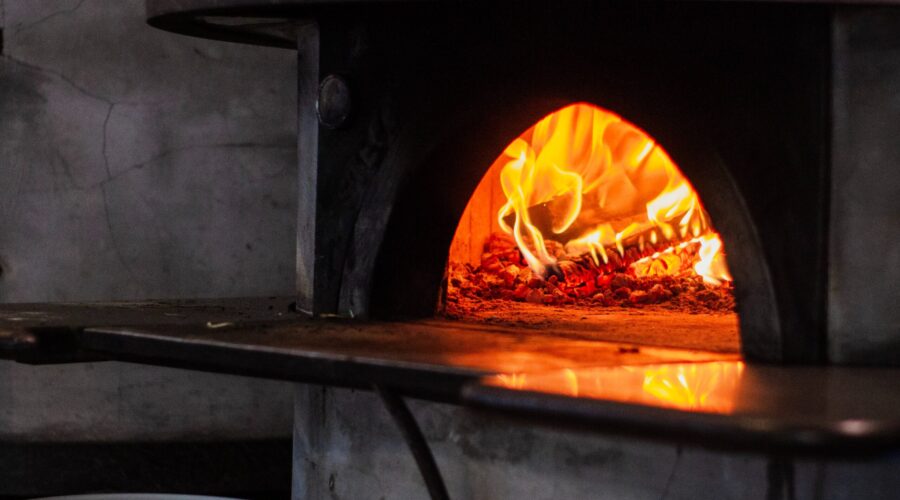 Základy pečení pizzy v peci na dřevo – Rozdělání ohněPREMIUM 
