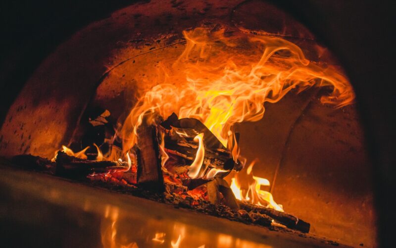 V New Yorku chtějí zakázat pece na dřevo. Ptáte se proč? Prý Enviroment.